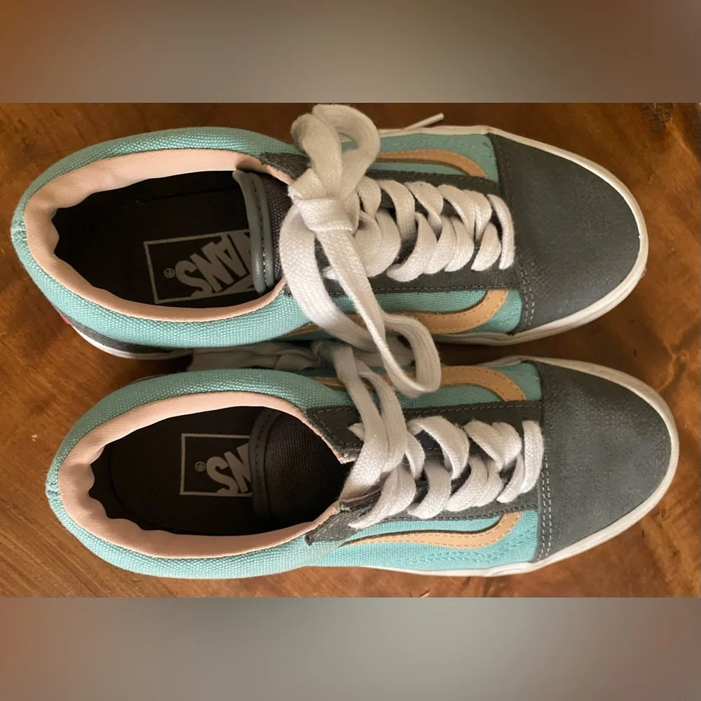 Kids Vans sneakers Size 4.5 Men’s 6 Women’s fun design - Picture 5 of 7
